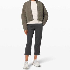 LLL Keep Moving Crop 23"